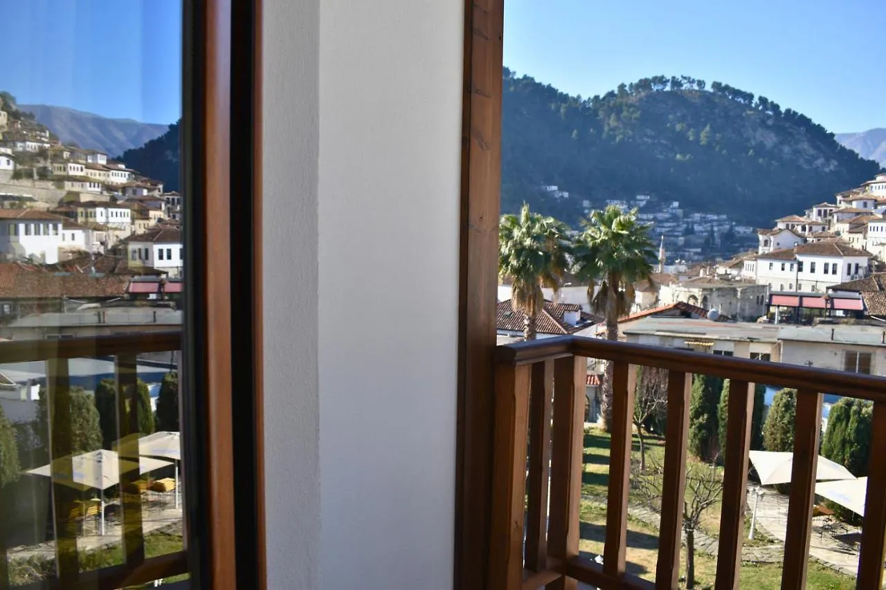 Hotel Rezidenca Desaret Berat 4*,