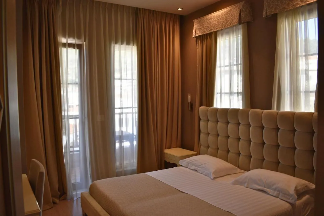 Hotel Rezidenca Desaret Berat